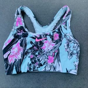 Nike Sports Bra, beautiful print, Size S